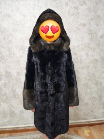 Продам норковую шубу