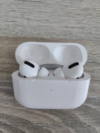 Наушники AirPods Pro