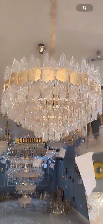 Продам срочно люстру, новую