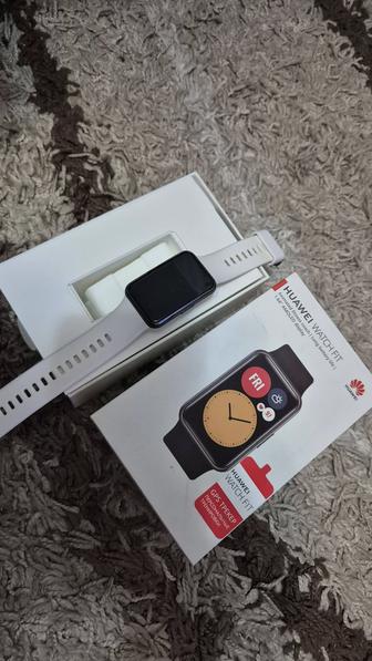 Продам часы Huawei android