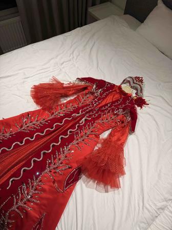 Национальное платье