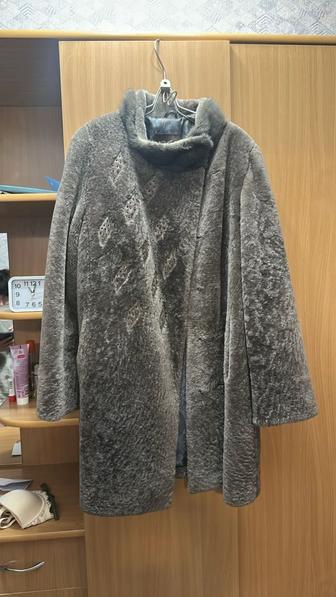 Продам мутоновую шубку