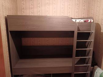 Продам двухъярусную кровать