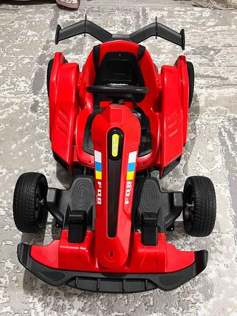 Продам электрическую машину для детей электрокар