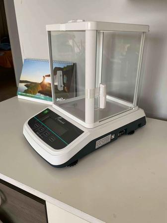 Весы аналитические
