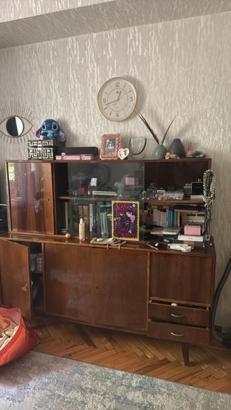 Продам сервант