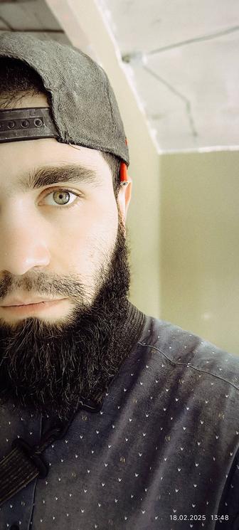 Повесить люстру, карниз, вешалки, крючки, розетки, выключатели, зеркало и т