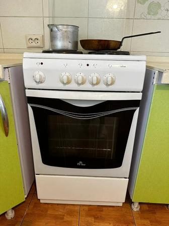 Продам газовую плиту
