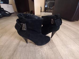 Замшевые туфли