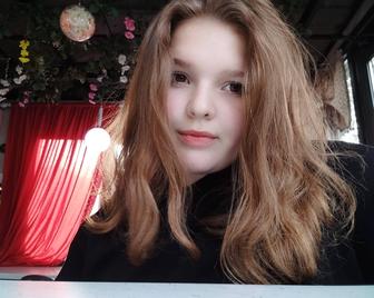 Официант / официантка