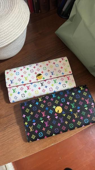 Продам кошельки новые