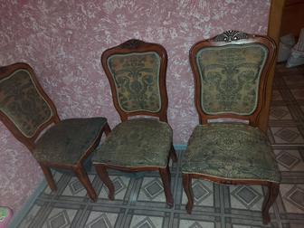 Стулья