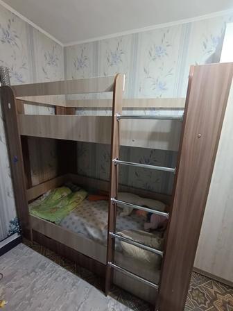 Двухъярусная кровать детская