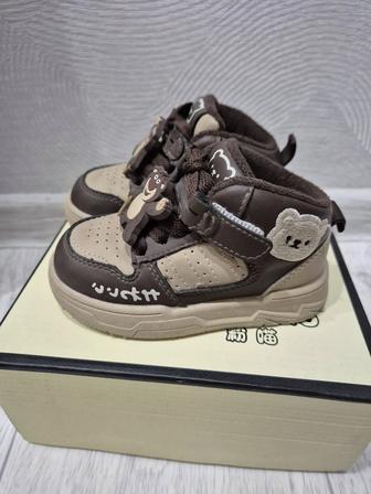 Детские ботиночки