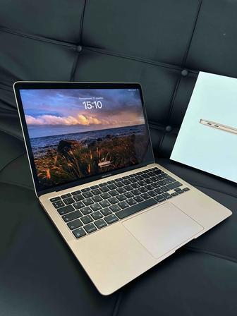 MacBook Air 13 (8/256Gb)