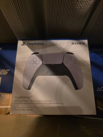 Новый оригинальный геймпад, покупали в сулпаке dualsense ps5