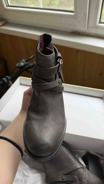 Продам женские полусапожки