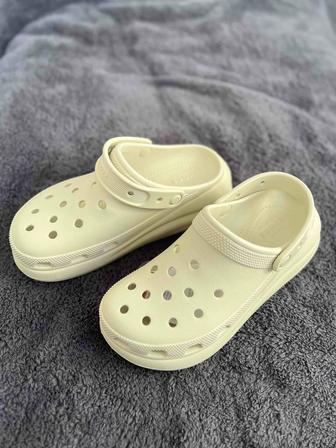 Crocs тапочки