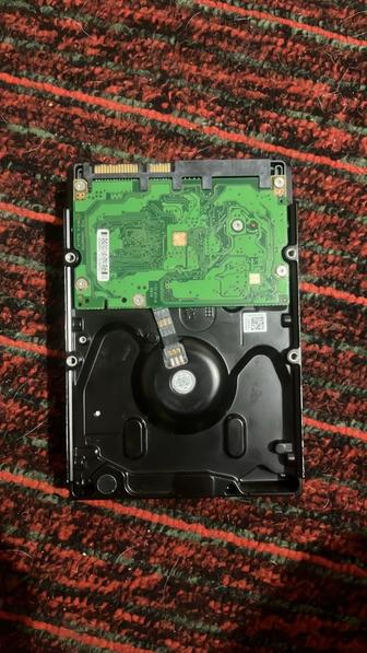 Комплектующие для ПК жесткий диск Seagate.