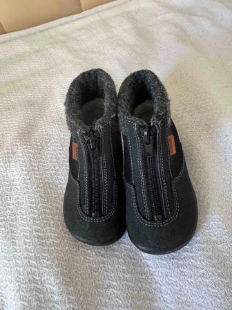 Продам детские валенки Kuoma