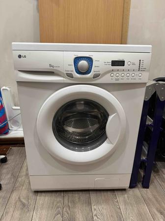 Продам стиральную машину LG 5kg