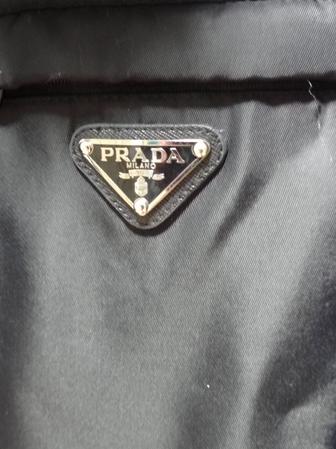 Пуховик женский PRADA