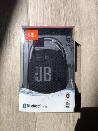 Беспроводная блютуз колонка JBL Clip 4