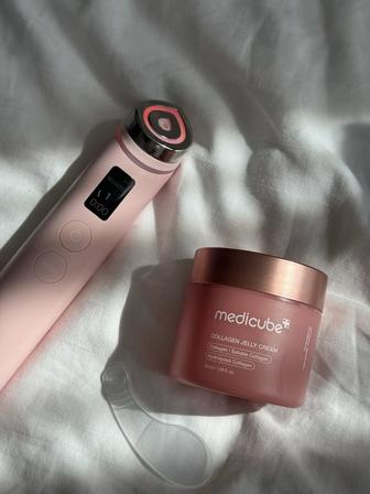 Medicube Age-r booster pro