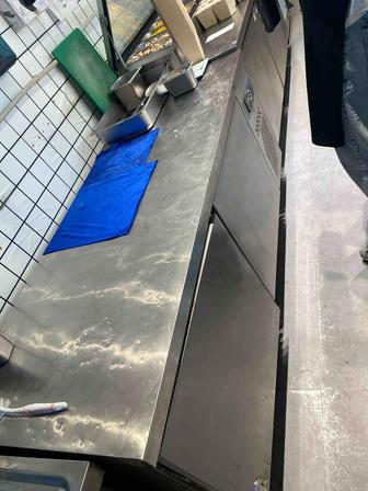 Продам холодильный стол