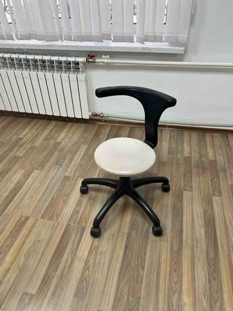 Продам табуретки