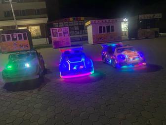 Светящиеся машинки 4штуки