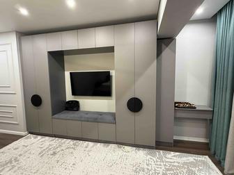 Продаю шкаф для спальни с тумбами