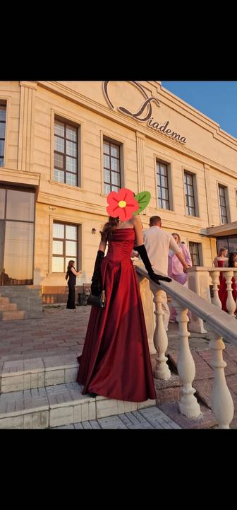 Продам платье