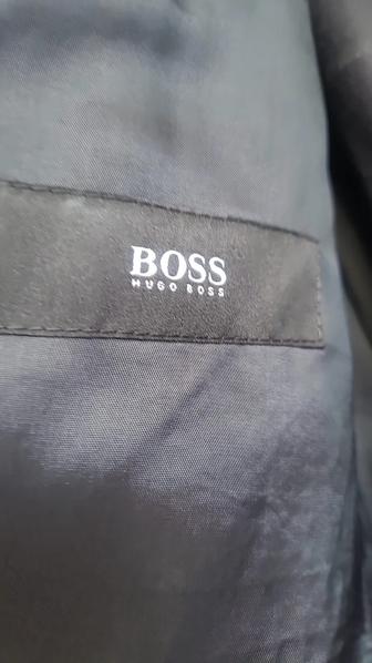 Hugo boss костюм