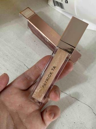 Продам блеск для губ