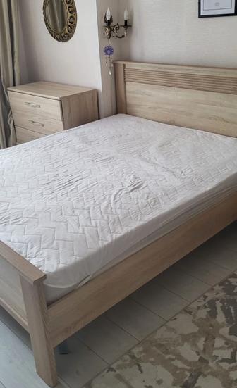 Продам кровать эго дерево, состояние отличное