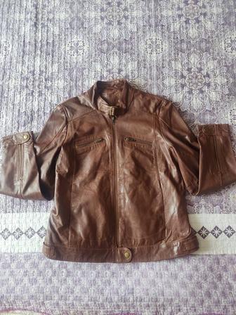 Женская кожаная куртка