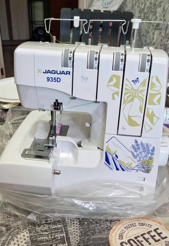 Продам оверлок Jaguar 935D