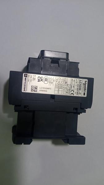 Контактор LC1D32M7 220В 32А 1з+1р (Schneider Electric)