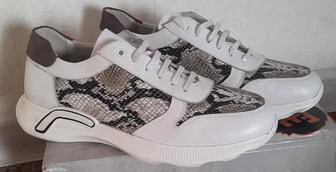 Basconi кроссовки мужские 25000тг