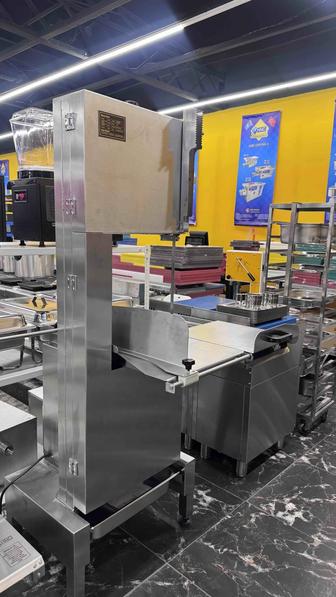 Продам пилу промышленную для решки туш