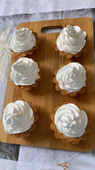 Корзиночки с белково заварным кремом