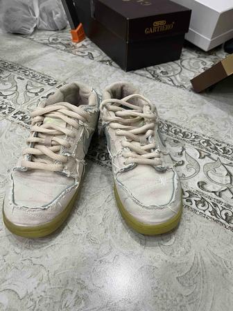 Продаю кроссовки Nike мумии