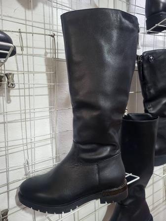 Продам срочно сапоги