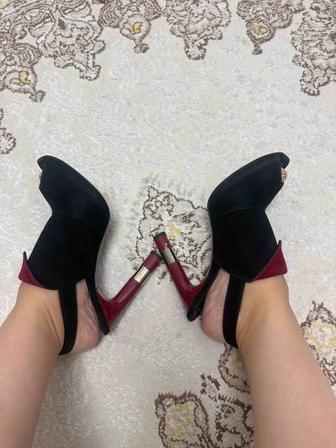 Продам стильные босоножки