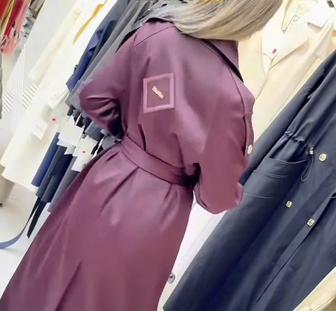 Продаю плащ фирма MaxMara Материал мокрый плащевка