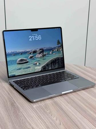 Продается MacBook Air 13 M2 (2022 года)