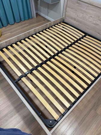 Кровать двухспальная