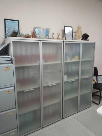 Продам стол и шкаф рабочий