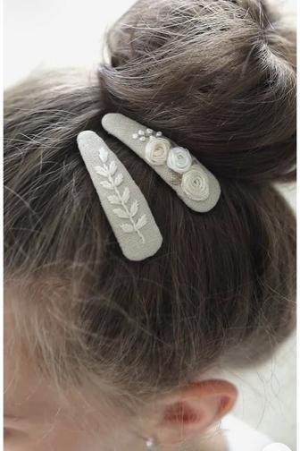 Заколки с вышивкой